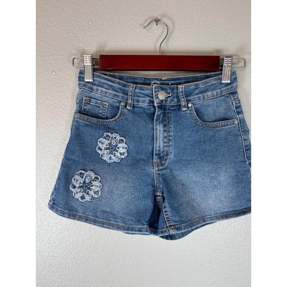 Wonder Nation Girls Blue Denim‎ Floral Patch Shorts Size 8 Medium Wash Stretch